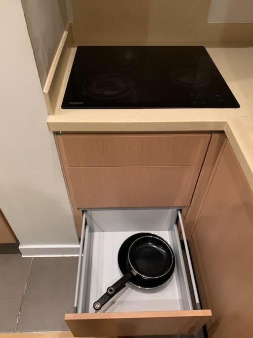 Stunning 2 Bed Flat! Centrally Located In London, Uk! Екстериор снимка