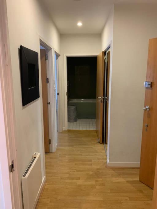 Stunning 2 Bed Flat! Centrally Located In London, Uk! Екстериор снимка