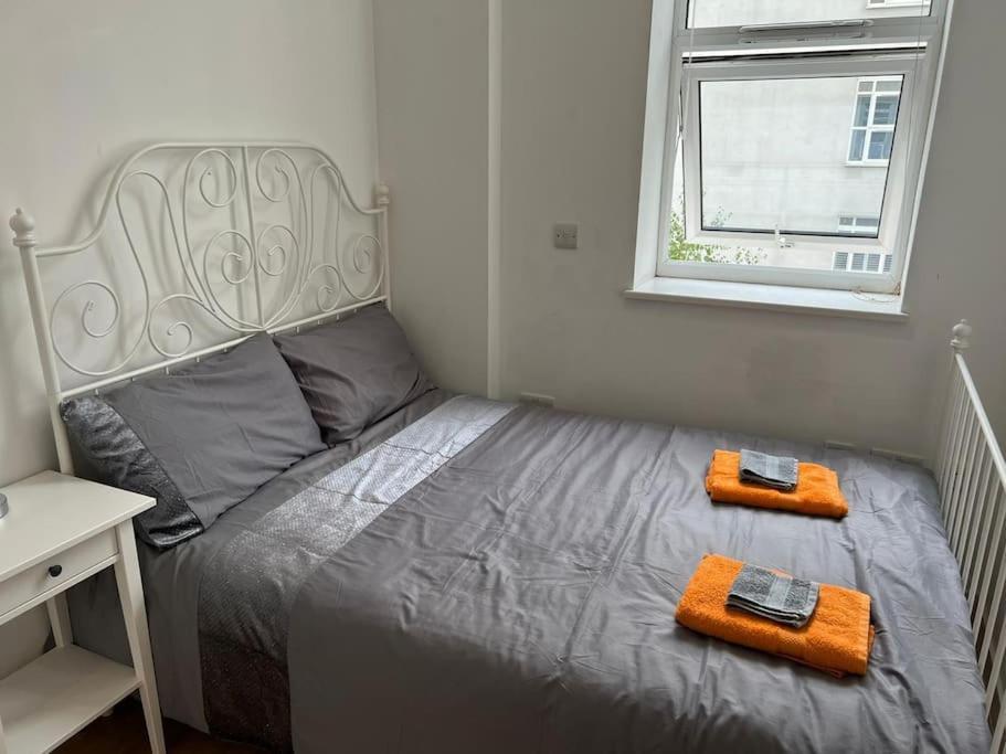 Stunning 2 Bed Flat! Centrally Located In London, Uk! Екстериор снимка