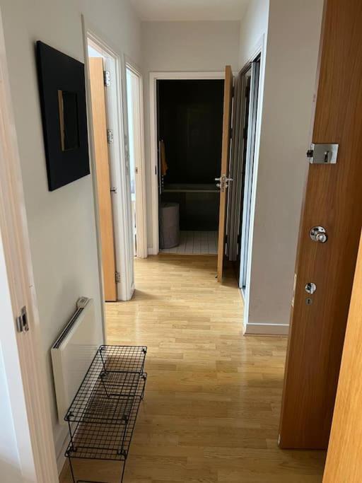 Stunning 2 Bed Flat! Centrally Located In London, Uk! Екстериор снимка