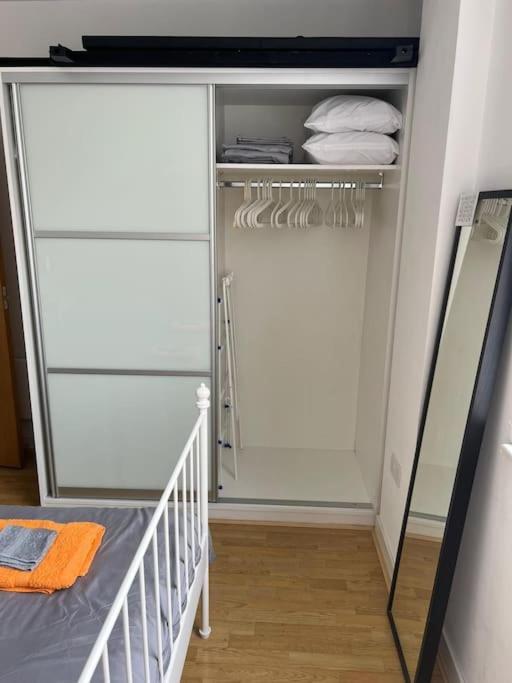 Stunning 2 Bed Flat! Centrally Located In London, Uk! Екстериор снимка