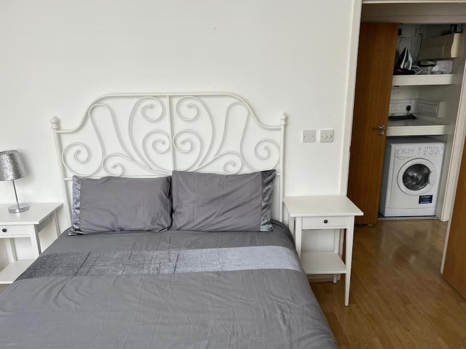 Stunning 2 Bed Flat! Centrally Located In London, Uk! Екстериор снимка